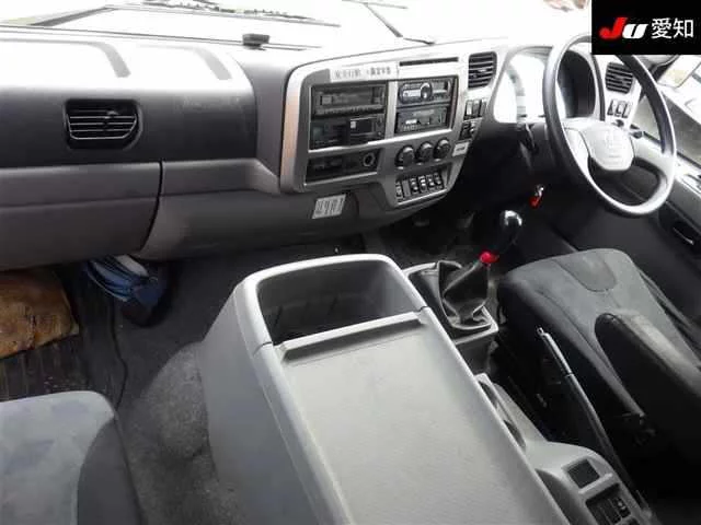Nissan UD TRUCK S  с аукциона в Японии