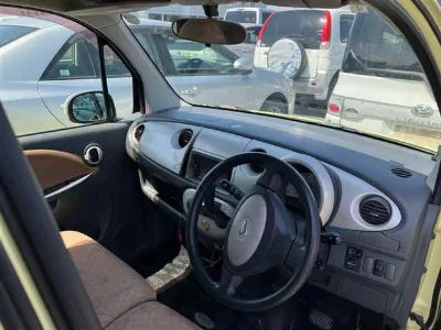 Daihatsu MOVE LATTE