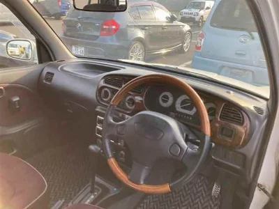 Daihatsu Mira Gino