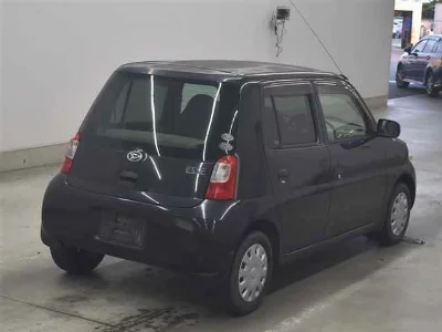 Daihatsu Esse