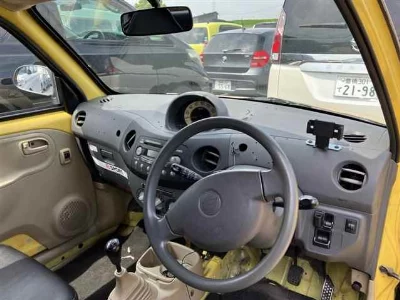 Daihatsu Esse