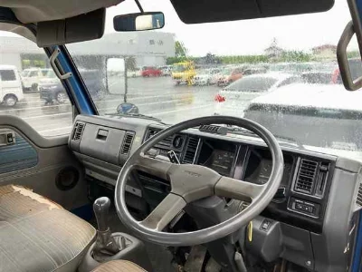 Mazda TITAN