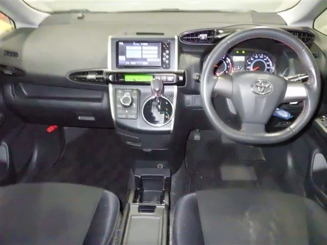 Toyota Wish  с аукциона в Японии