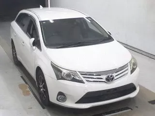 Toyota Avensis  с аукциона в Японии