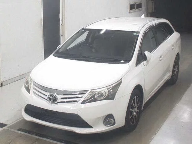 Toyota Avensis  с аукциона в Японии