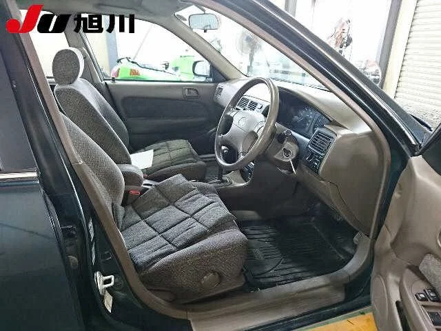 Toyota Sprinter  с аукциона в Японии
