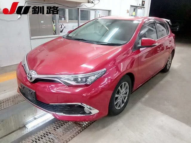 Toyota Auris  с аукциона в Японии