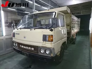 Mitsubishi Fuso Canter  с аукциона в Японии