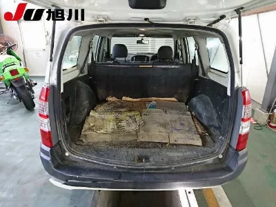 Toyota SUCCEED VAN