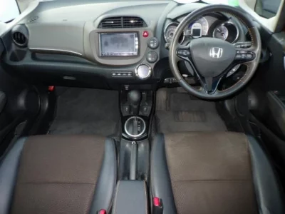 Honda FIT SHUTTLE HYBRID