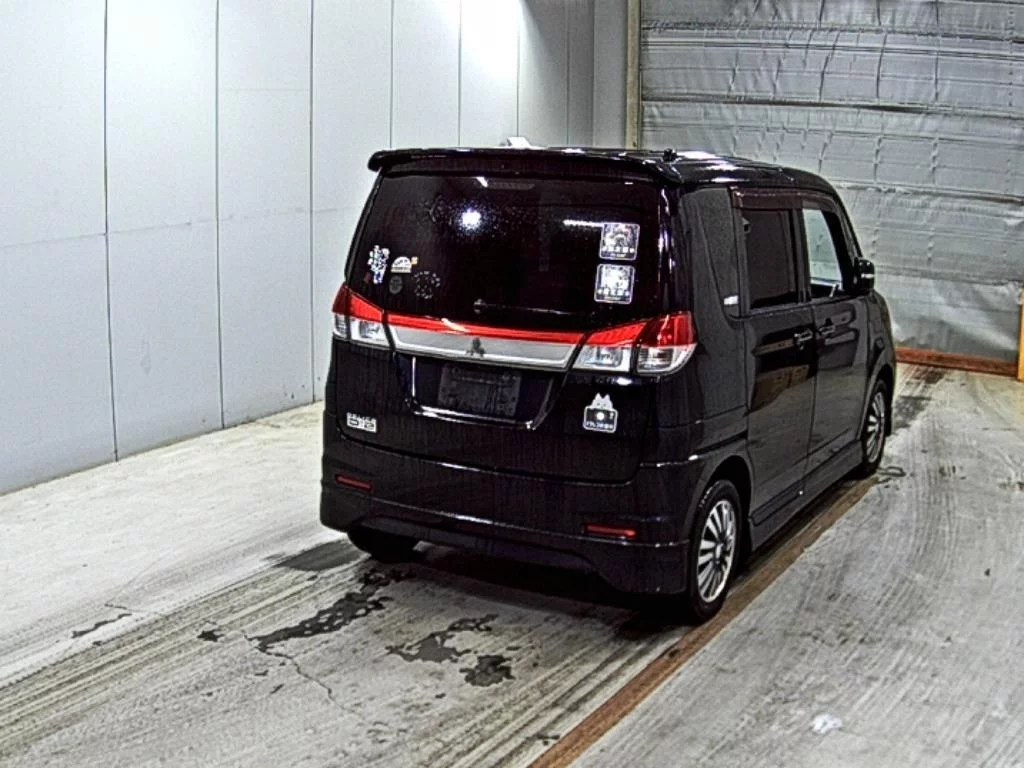 Mitsubishi Delica D:2  с аукциона в Японии