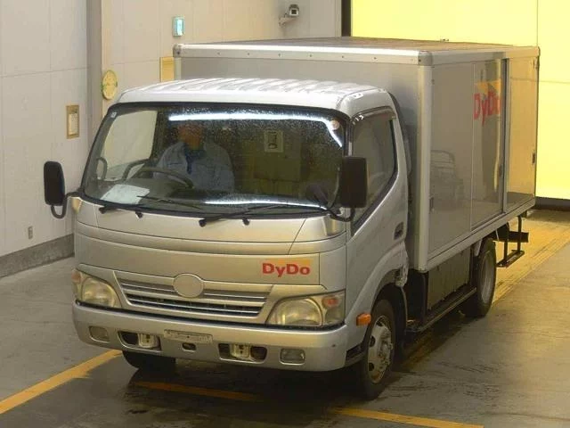 Hino Dutro  с аукциона в Японии
