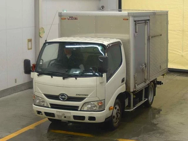 Hino Dutro  с аукциона в Японии