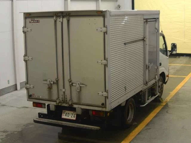 Hino Dutro  с аукциона в Японии