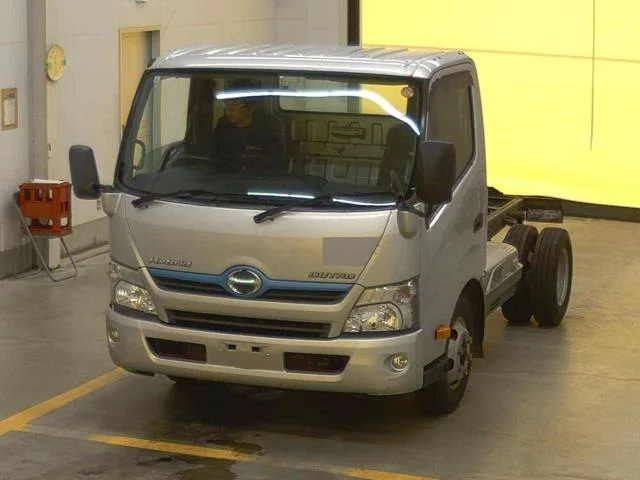 Hino Dutro  с аукциона в Японии