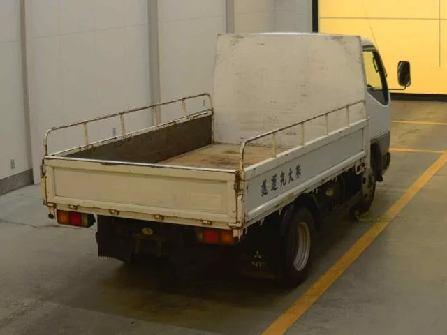 Mitsubishi Fuso Canter  с аукциона в Японии