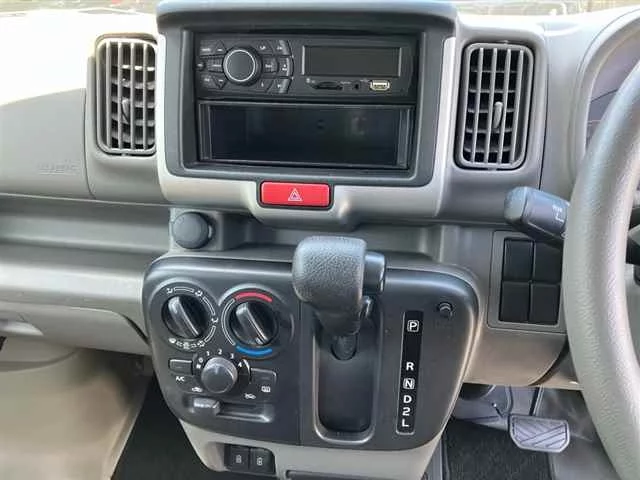 Nissan NV100 Clipper  с аукциона в Японии