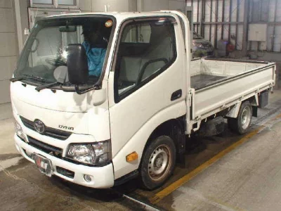 TOYOTA DYNA