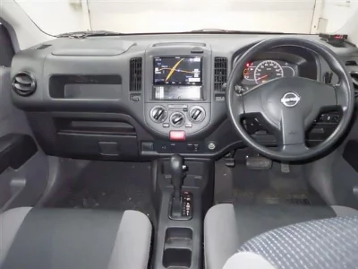 NISSAN AD VAN