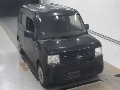 Toyota Pixis Space
