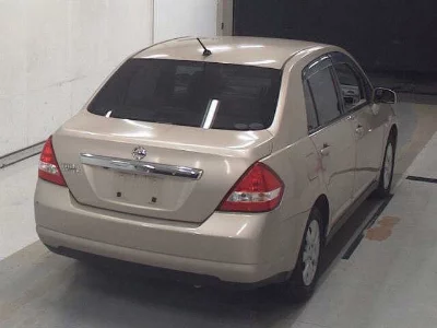 Nissan Tiida Latio