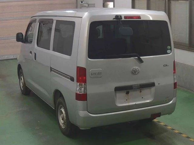 Toyota LiteAce Van  с аукциона в Японии