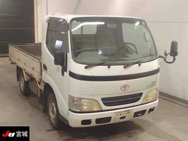 Toyota Dyna  с аукциона в Японии