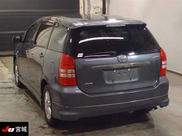 Toyota Wish  с аукциона в Японии