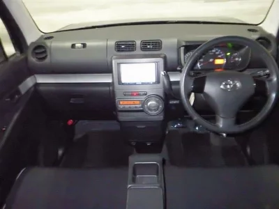 Toyota Pixis Space