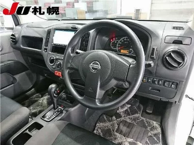 Nissan AD