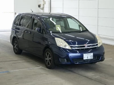 TOYOTA ISIS