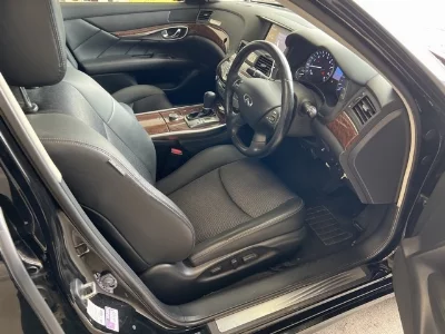 NISSAN FUGA