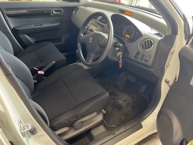 Suzuki Swift  с аукциона в Японии