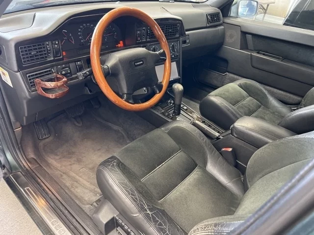 Volvo 850 ESTATE  с аукциона в Японии