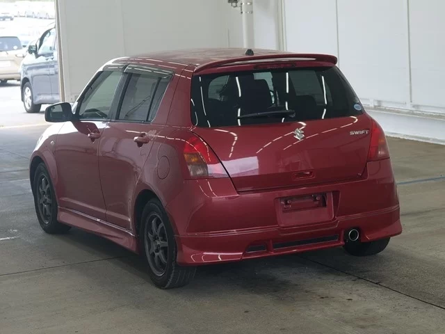 Suzuki Swift  с аукциона в Японии