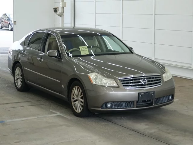 Nissan Fuga  с аукциона в Японии