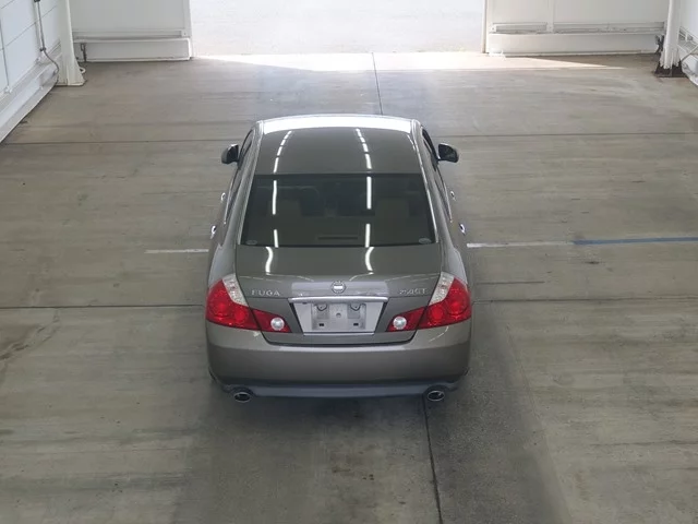 Nissan Fuga  с аукциона в Японии