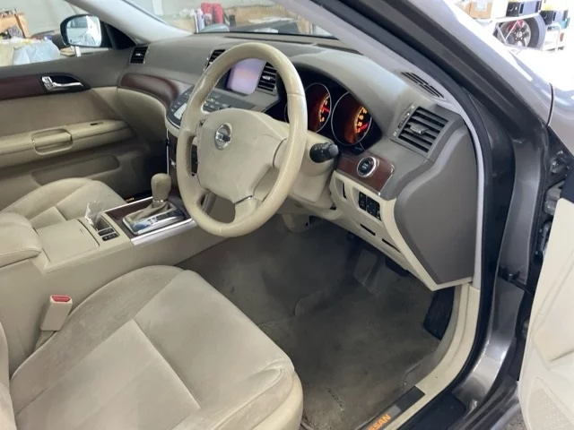 Nissan Fuga  с аукциона в Японии