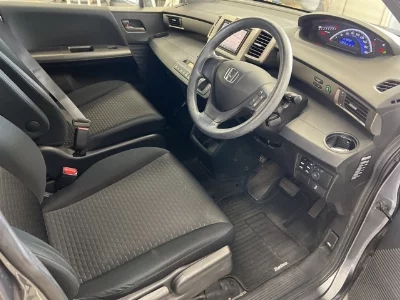 Honda Freed Spike