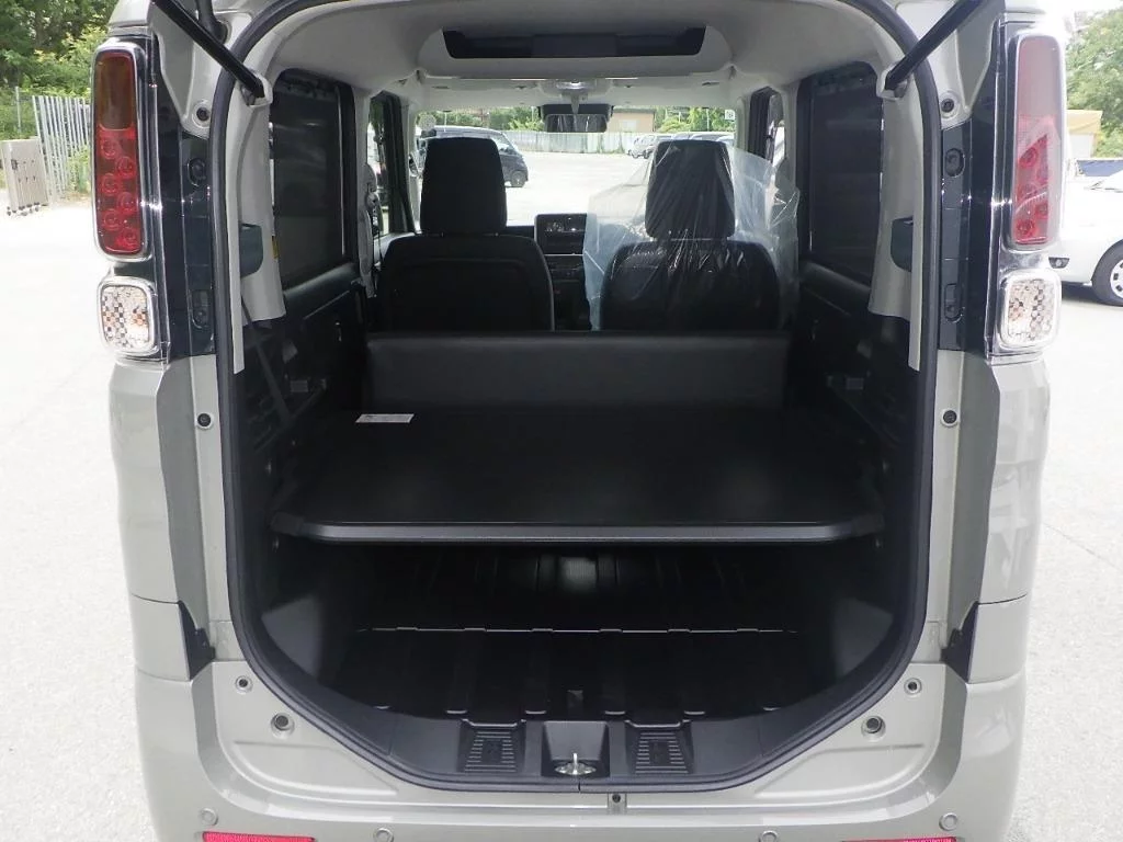 Suzuki Spacia Base  с аукциона в Японии