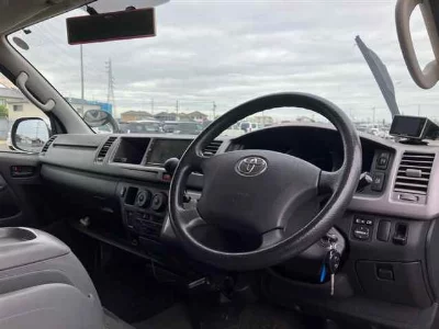 Toyota HIACE WAGON