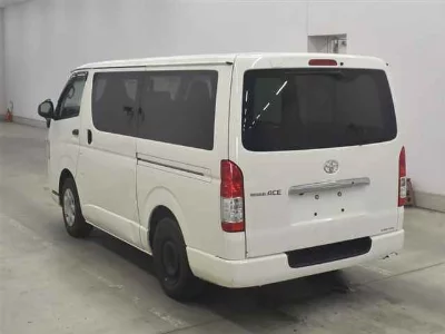 Toyota RegiusAce