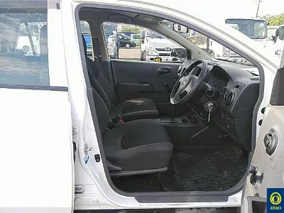 NISSAN AD VAN