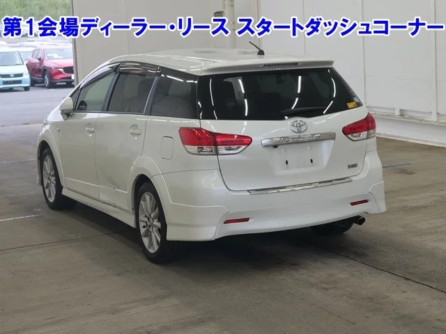 Toyota Wish  с аукциона в Японии