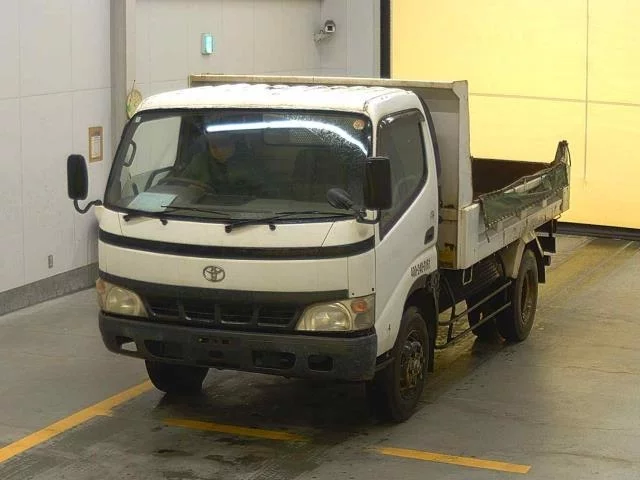 Toyota Dyna  с аукциона в Японии
