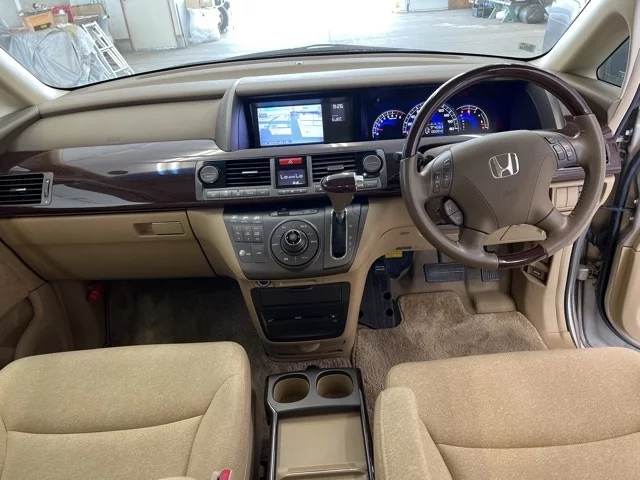 Honda Elysion  с аукциона в Японии