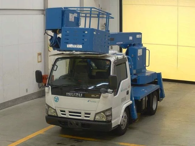 Isuzu Elf  с аукциона в Японии