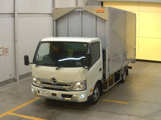 Hino Dutro  с аукциона в Японии