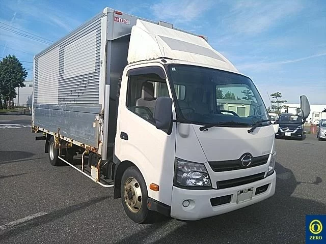 Hino Dutro  с аукциона в Японии