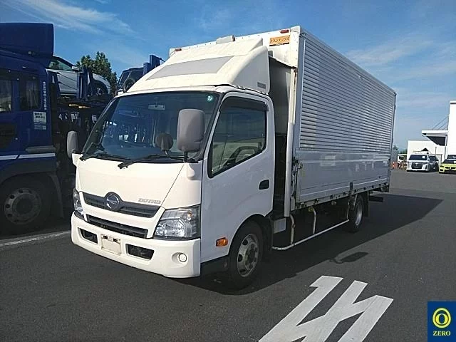 Hino Dutro  с аукциона в Японии